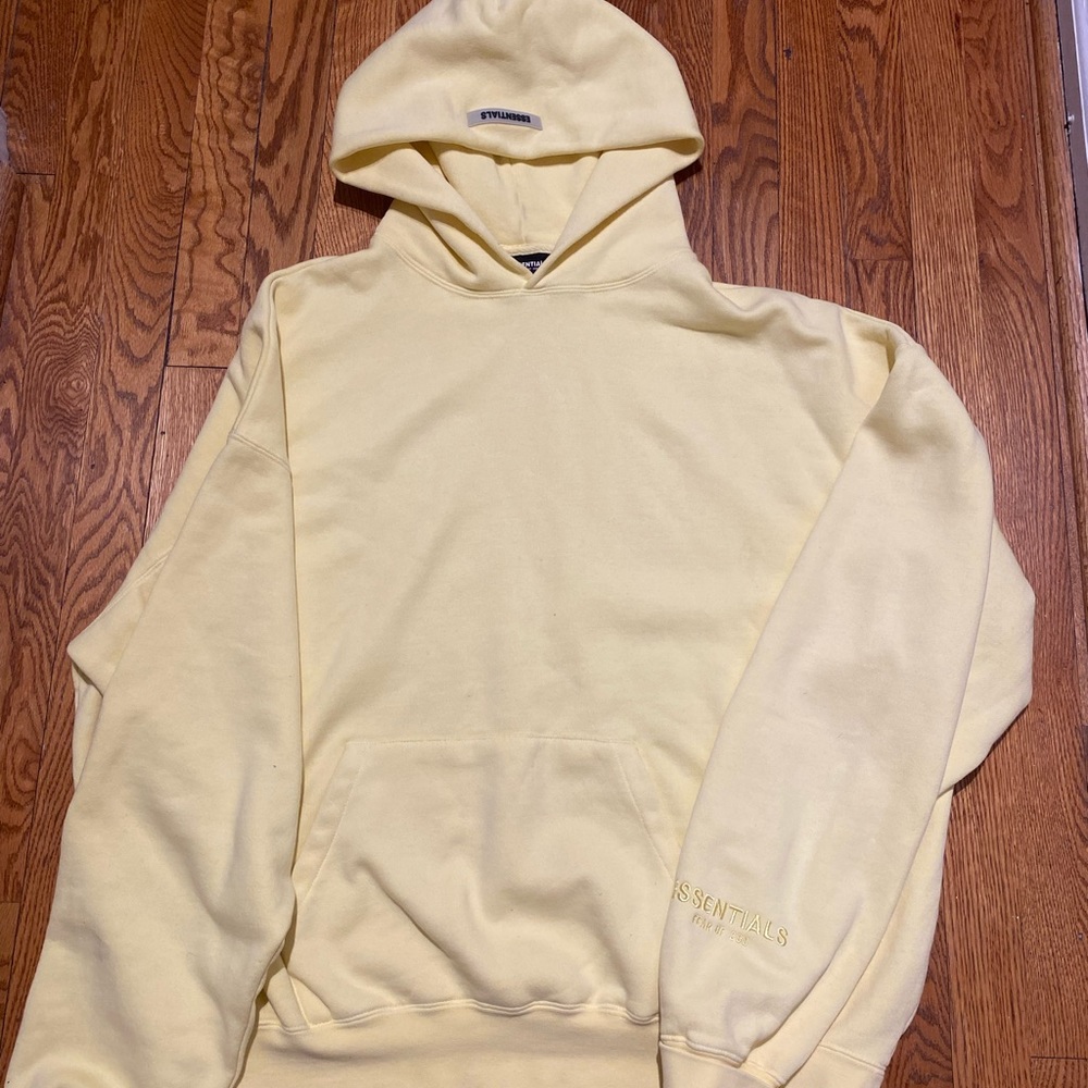 Essential sweater men’s